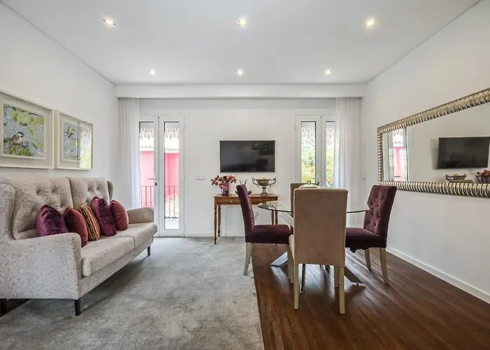 Quinta Da Tia Briosa By Homie *