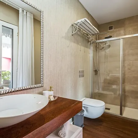 Quinta Da Tia Briosa By Homie *